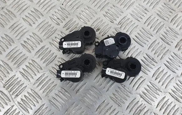 Renault Scenic IV - Grand scenic IV A/C air flow flap actuator/motor T37221B