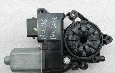 Hyundai i40 Front door window regulator motor 824603Z010