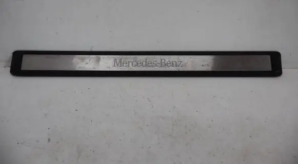 Mercedes-Benz E W211 Side skirt front trim A2116805535