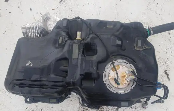 Mercedes-Benz GLA H247 In-tank fuel pump A2474706403