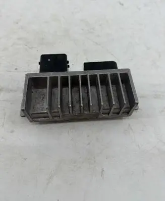 Renault Master III Glow plug pre-heat relay 271202380R