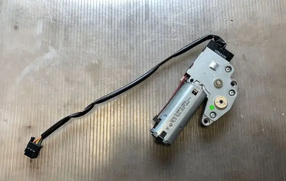 Porsche Cayenne (9PA) Sunroof motor/actuator 7L0959591GD0 7706000344 17025536