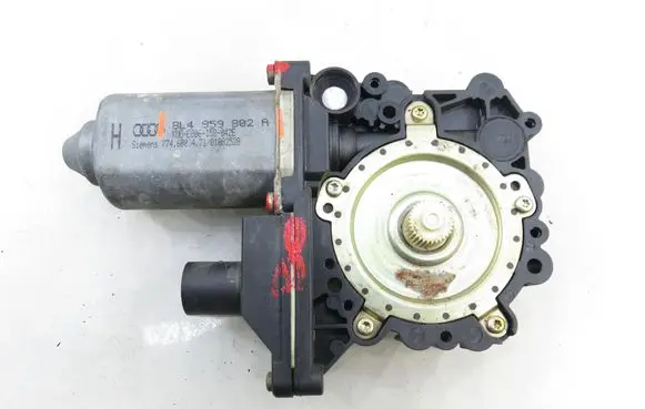 Audi A3 S3 8L Rear door window regulator motor 8L4959802A