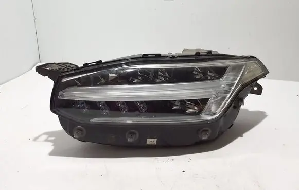 Volvo XC90 Headlight/headlamp 31446880