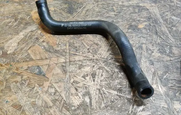 Mercedes-Benz S W140 Engine coolant pipe/hose 1408320694