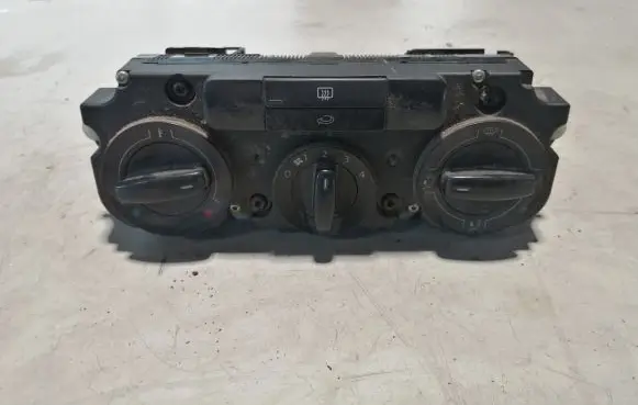 Volkswagen Caddy Climate control unit
