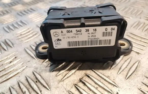 Mercedes-Benz R W251 Yaw turn rate sensor 0045423918