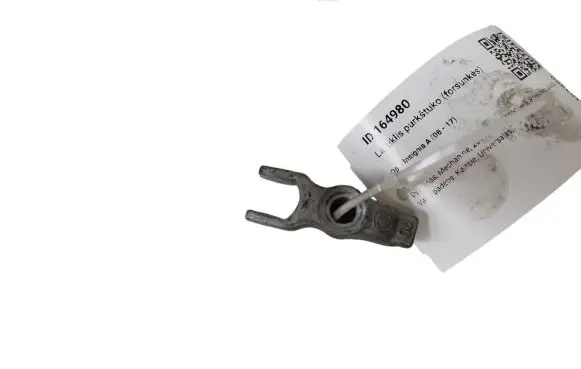 Opel Insignia A Fuel Injector clamp holder