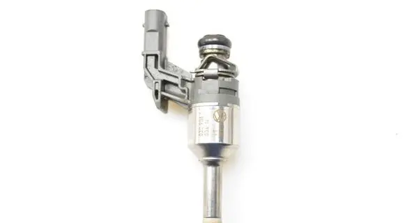 Volkswagen Golf VI Fuel injector 03C906036N