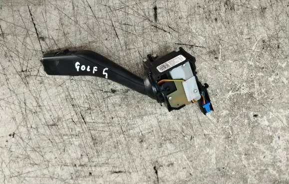 Volkswagen Golf V Wiper control stalk ANP80H024B 1ED0375A