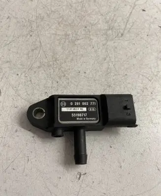 Opel Zafira B Exhaust gas pressure sensor 55198717 1101262FS5 0281002771