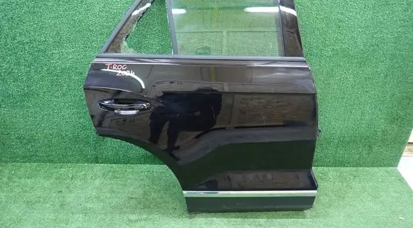 Volkswagen T-Roc Rear door