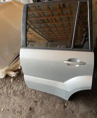 Toyota Land Cruiser (J120) Rear door 