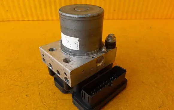 Mercedes-Benz A W177 ABS Pump A1779002605