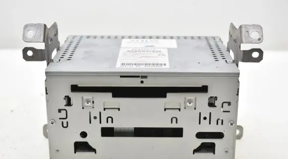Mitsubishi Lancer VIII Radio/CD/DVD/GPS head unit 8701A277
