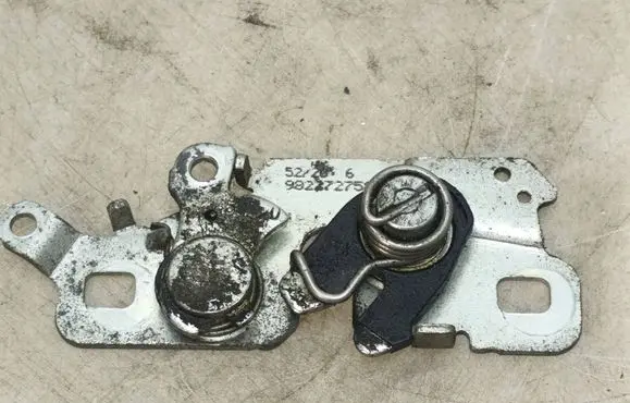 Opel Corsa F Engine bonnet/hood lock/catch 9822727580