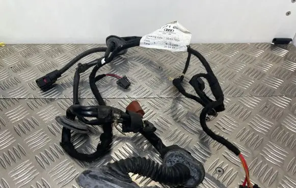 Audi A8 S8 D3 4E Rear door wiring loom 4E0971687DS