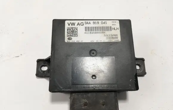 Volkswagen PASSAT B7 Voltage converter/converter module 3AA919041