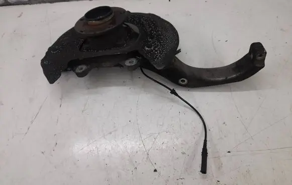 BMW X5 E70 Front wheel hub 6773783 6193510