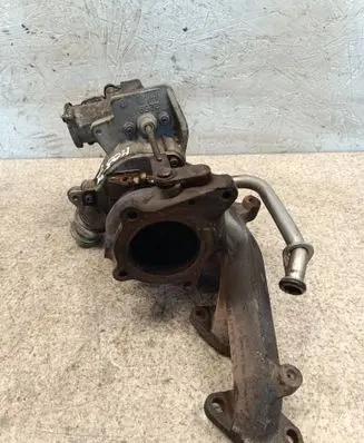 Seat Ibiza IV (6J,6P) Turbo 03F145701K 3NR5C8R3974 1003143361