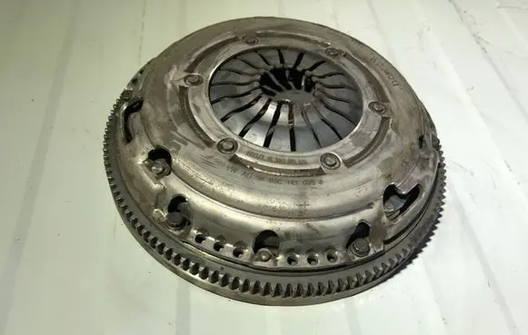 Volkswagen Cross Polo Clutch set kit 030105271D 03C141025J