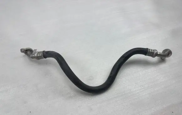 Volvo XC90 Air conditioning (A/C) pipe/hose 31497390