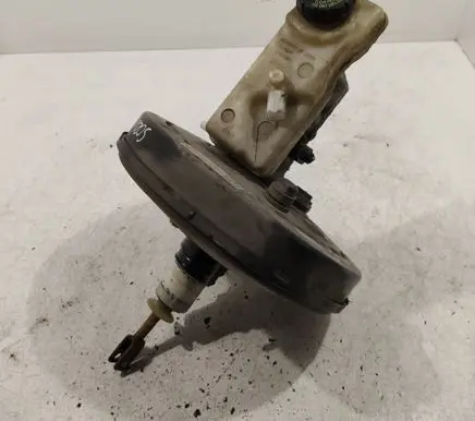 Renault Scenic II - Grand scenic II Master brake cylinder 8200453735