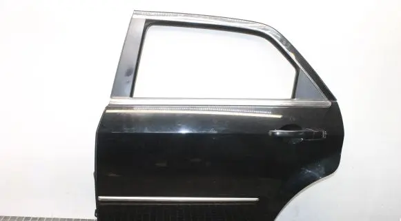 Chrysler 300 - 300C Rear door