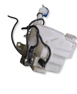 Ford Focus Windshield washer fluid reservoir/tank BV6117B613