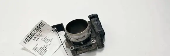 Renault Master III Throttle body valve 8201353976