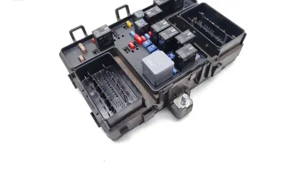 Ford Mondeo MK V Fuse module FG9T-14A067-EB