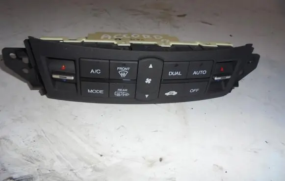 Honda Accord X Climate control unit