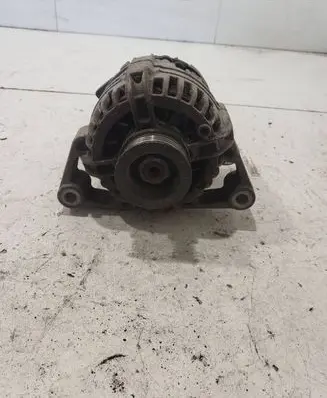 Opel Tigra B Generator/alternator 24437119 0124225041