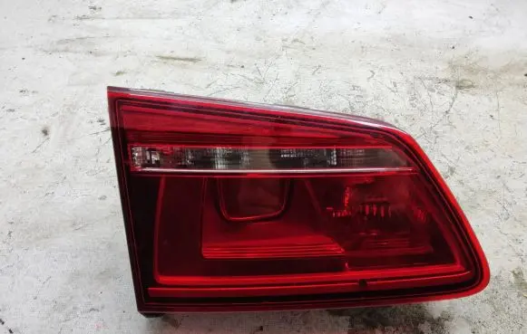 Volkswagen Golf Sportsvan Tailgate rear/tail lights 510945093K 90057451A