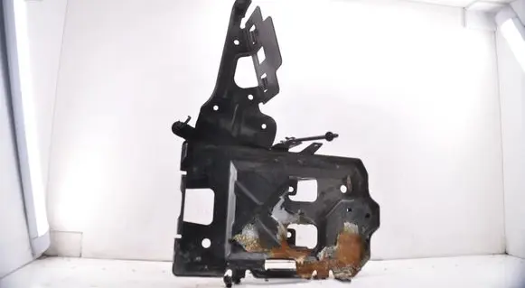 Opel Insignia B Battery box tray 84213689