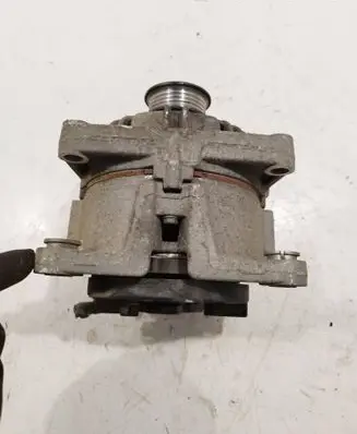 Opel Zafira B Generator/alternator 55556067 0124425020