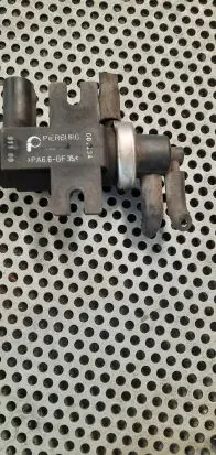 Mercedes-Benz E W212 Valve vacuum PA66GF35