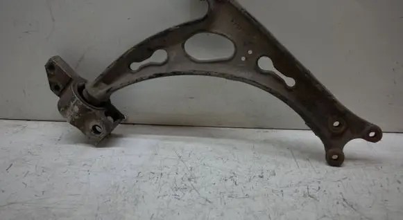 Front lower control arm/wishbone