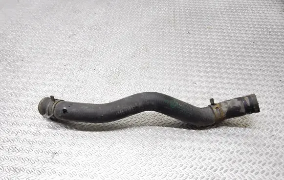 Volkswagen Polo IV 9N3 Engine coolant pipe/hose 6Q0121157S