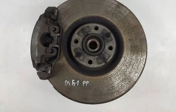 Citroen DS5 Front wheel hub spindle knuckle