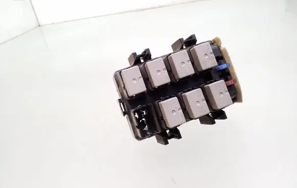 Subaru Forester SH Relay mounting block ACV31212 802141409