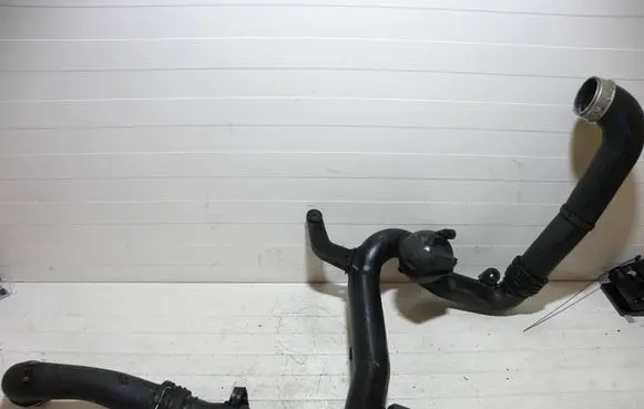 Seat Leon (1P) Intercooler hose/pipe 1K0145770B