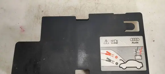 Audi A6 S6 C6 4F Battery box tray cover/lid 4F0915429