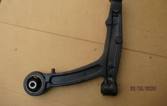 Fiat Panda II Front lower control arm/wishbone
