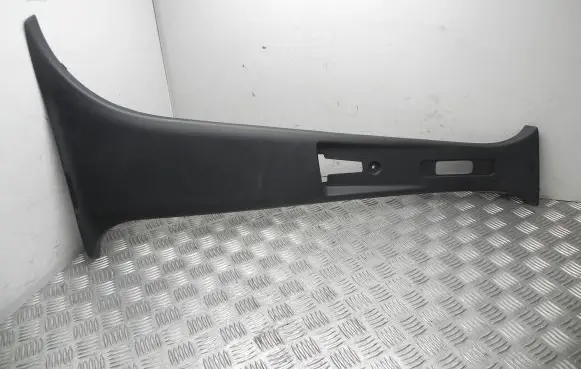 (B) pillar trim (bottom)