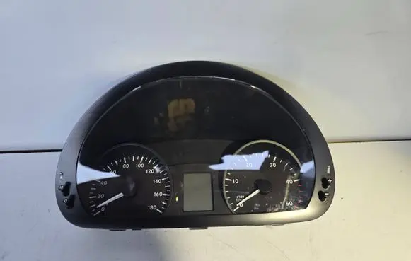 Mercedes-Benz Sprinter W906 Speedometer (instrument cluster) A9069000304 A9069015201 A9069021502
