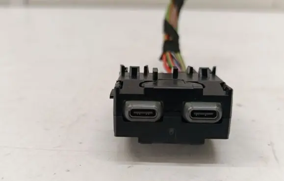 USB socket connector