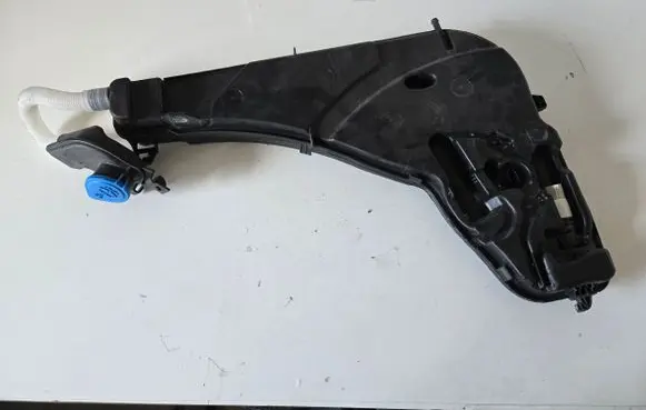 BMW X6M G06 F96 Windshield washer fluid reservoir/tank 7499829 7434868