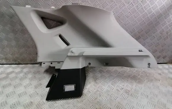 MG ZS (D)pillar trim (top) 10360721