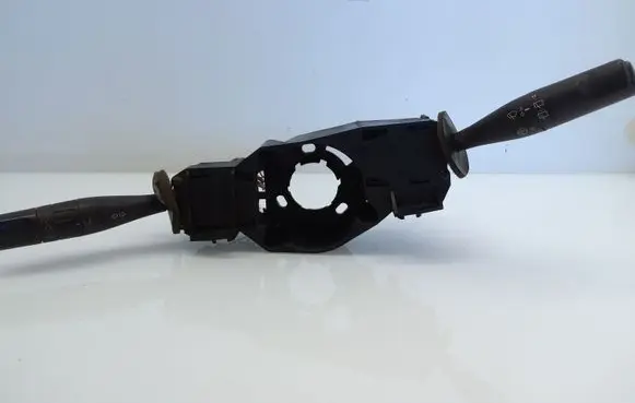 Citroen Berlingo Wiper turn signal indicator stalk/switch 61557114